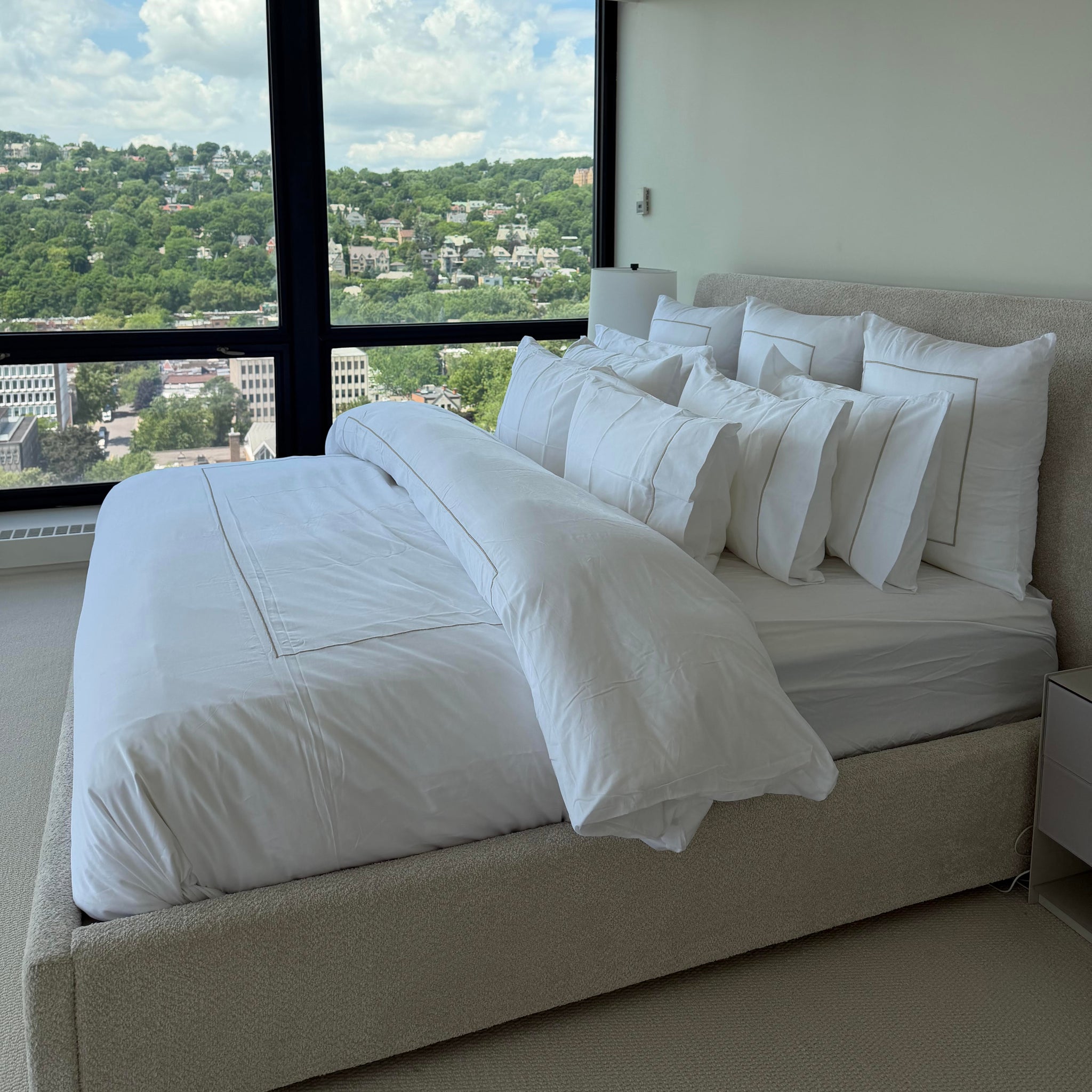 Italian White Hotel Collection Pillow Case Set